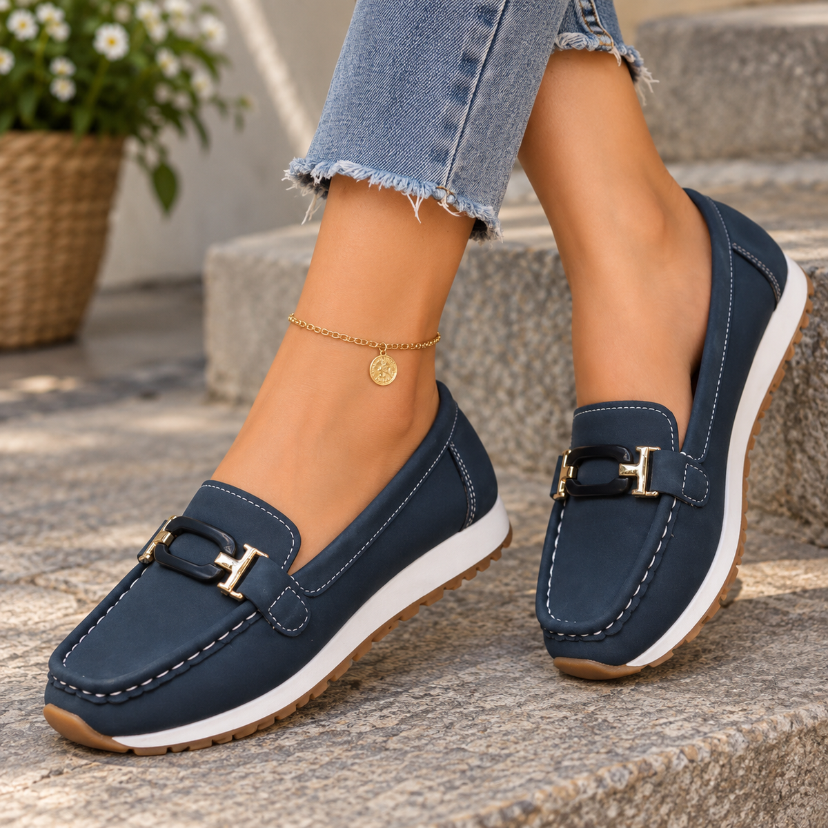 Trinity | Buckle Detail Loafers
