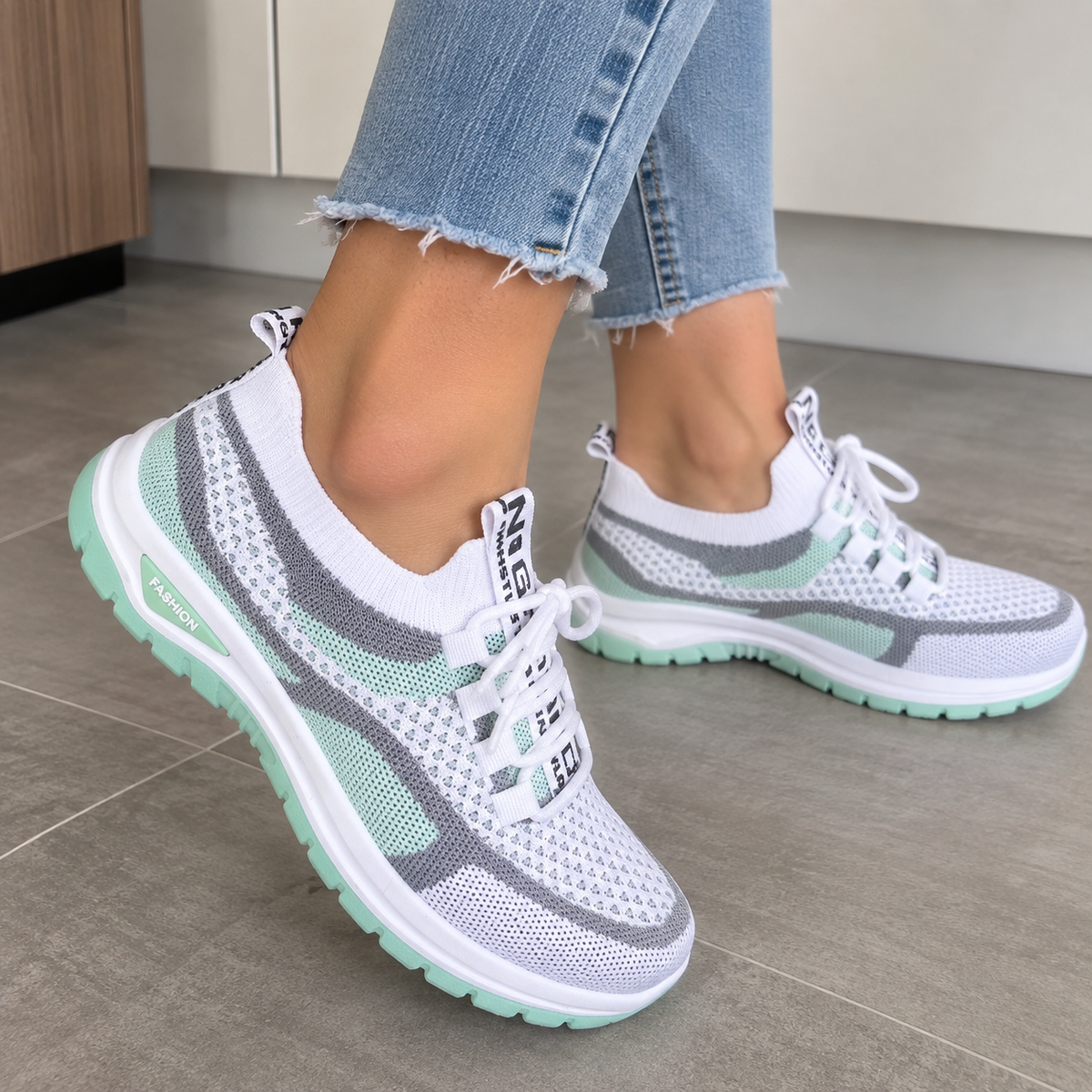 Nina | Gradient Lace-Up Sneakers